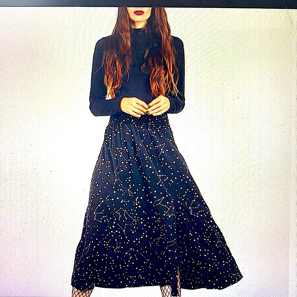 “Girls” Hot Topic Celestial Maxi Skirt